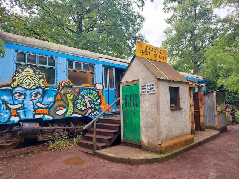 Het prachtige Indische station in Planckendael