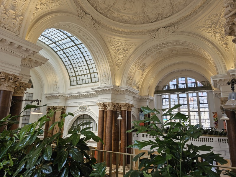 Zicht op het prachtig gerenoveerde Beursgebouw