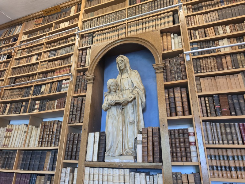 Sacred Books Brugge