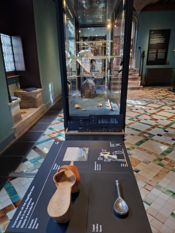 Zicht op de collectie van het Gruuthusemuseum