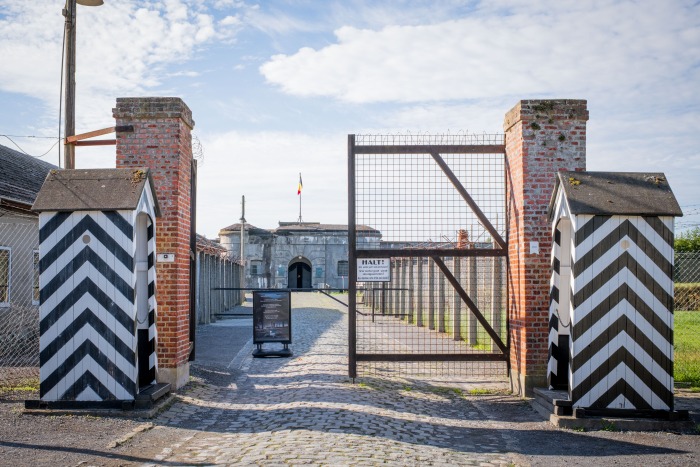 De ingang van Fort Breendonk