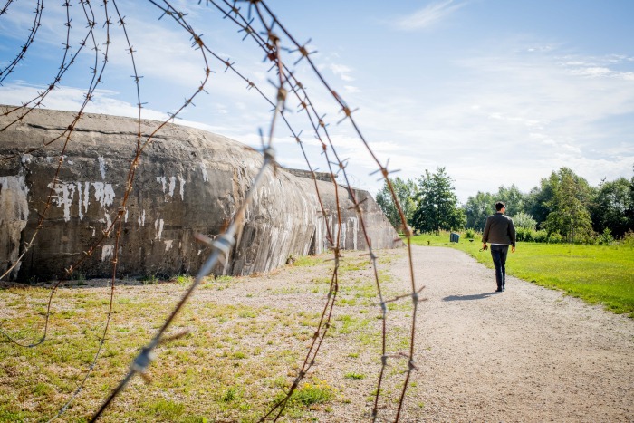 Buiten in het Fort van Breendonk