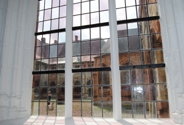 Glasramen in de Sint-Pietersabdij