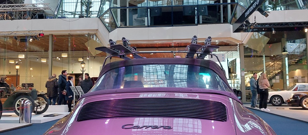 “Porsche – driven by dreams” Autoworld