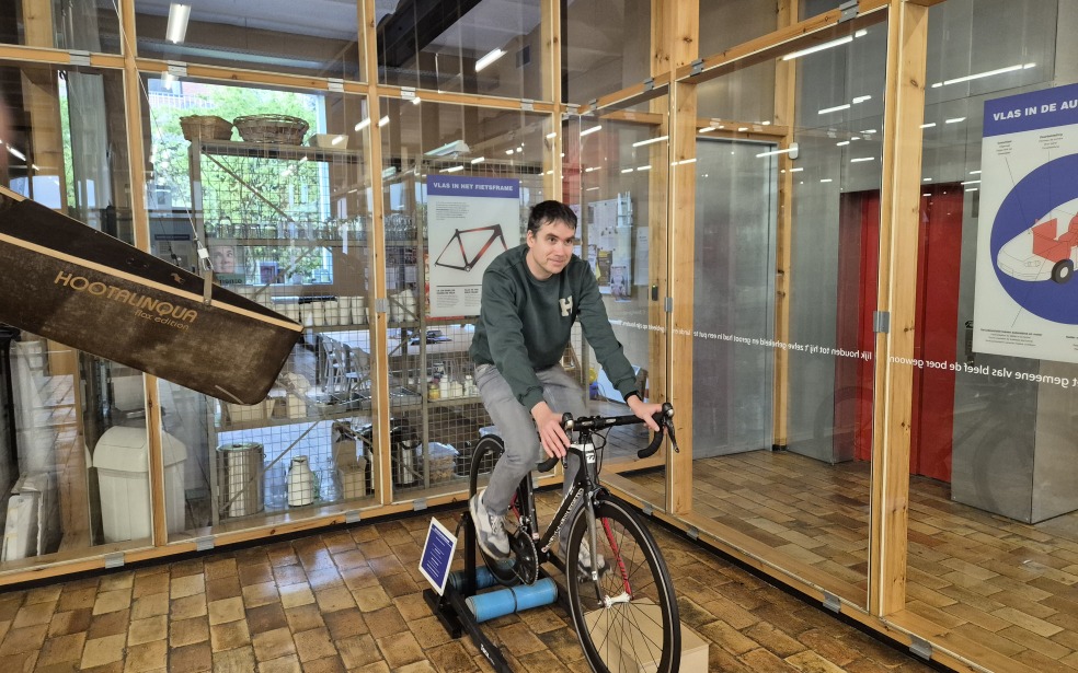 vlas in de fiets